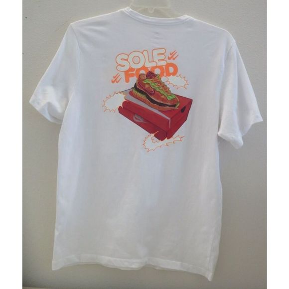 Nike DN5177 100 Men's Sz L Sole Food Premium Graphic T-Shirt - Picture 2 of 6